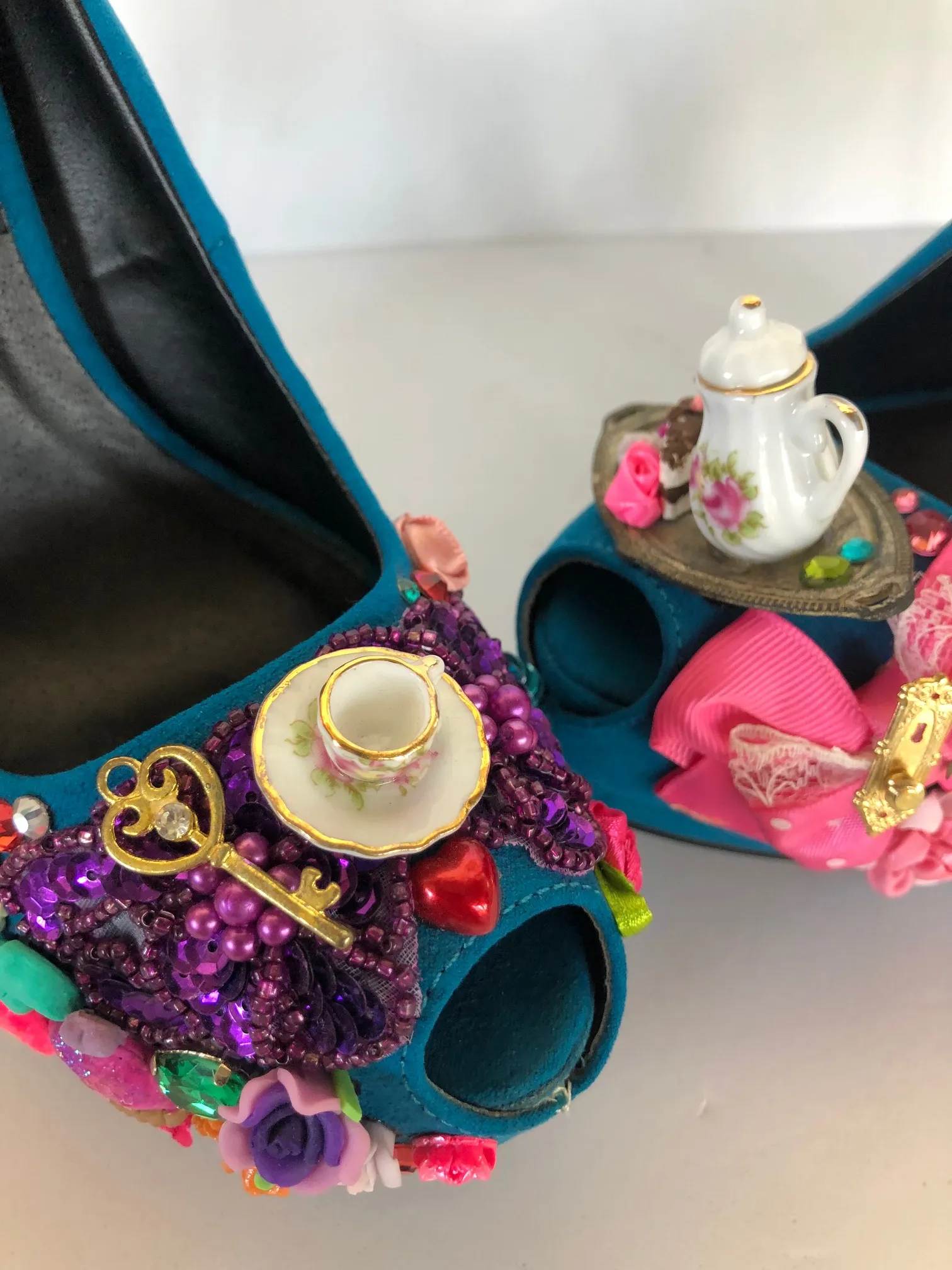 Alice pump Limited Edition Size EU 36/ USA 6