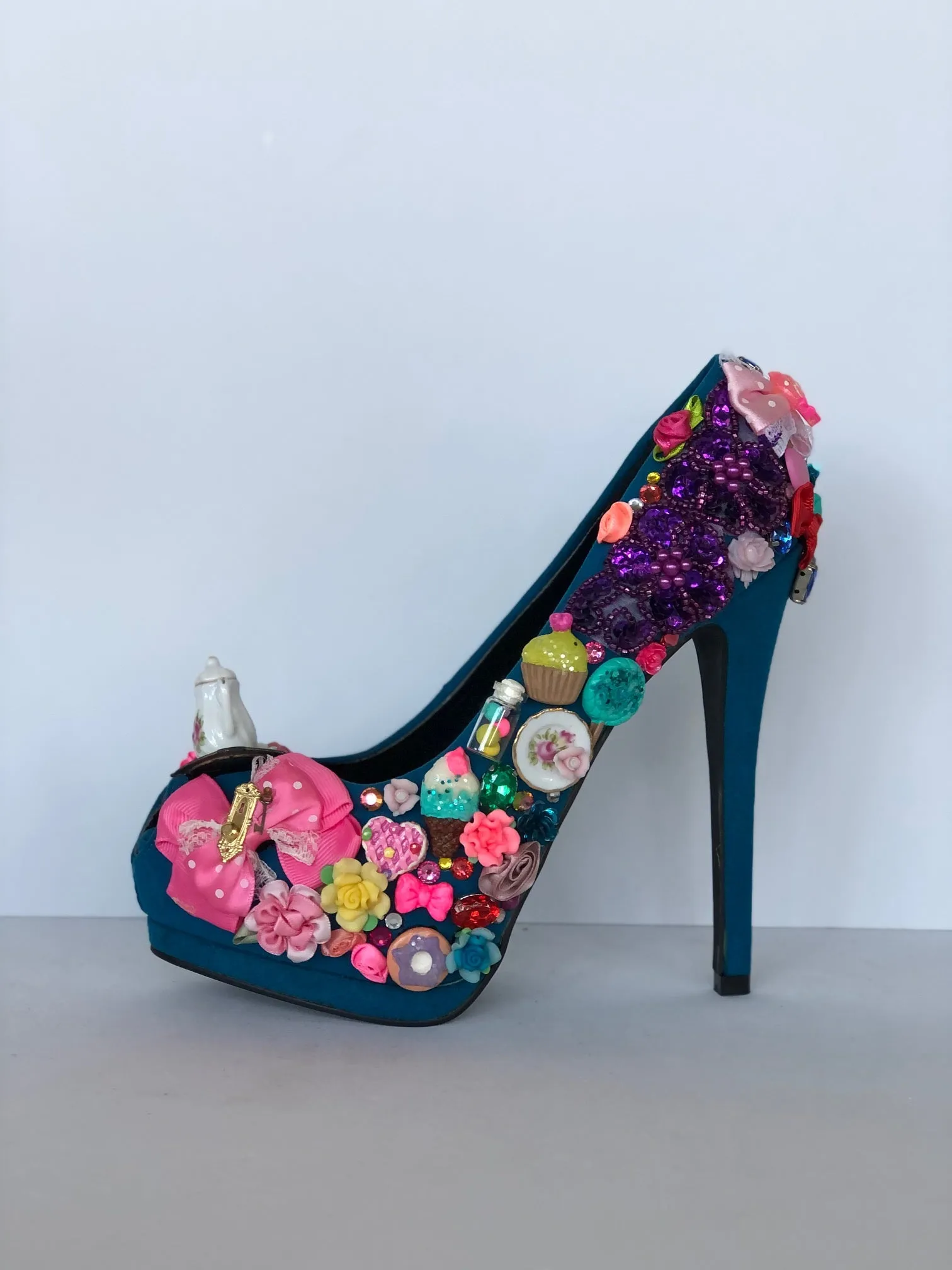 Alice pump Limited Edition Size EU 36/ USA 6