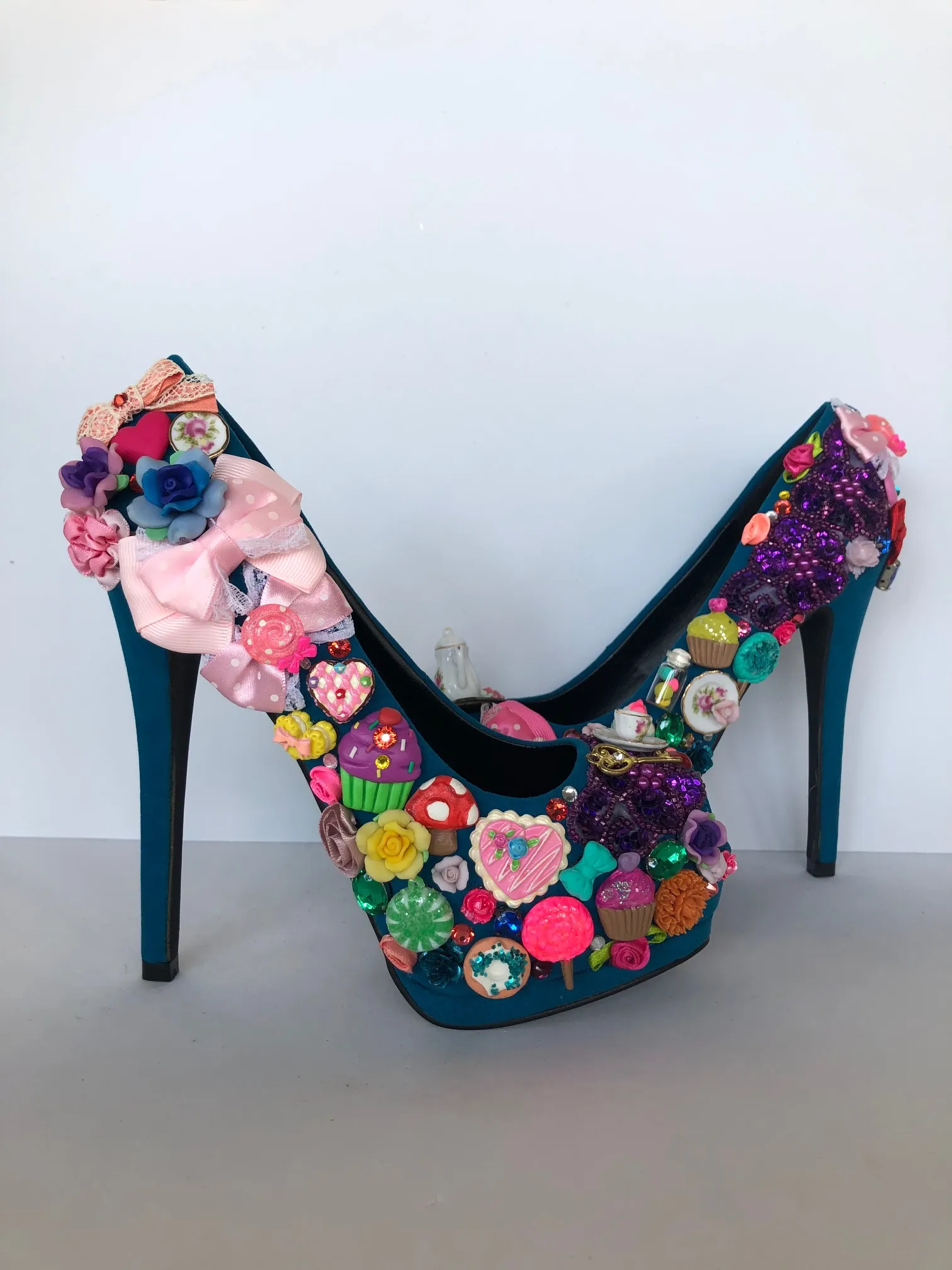 Alice pump Limited Edition Size EU 36/ USA 6