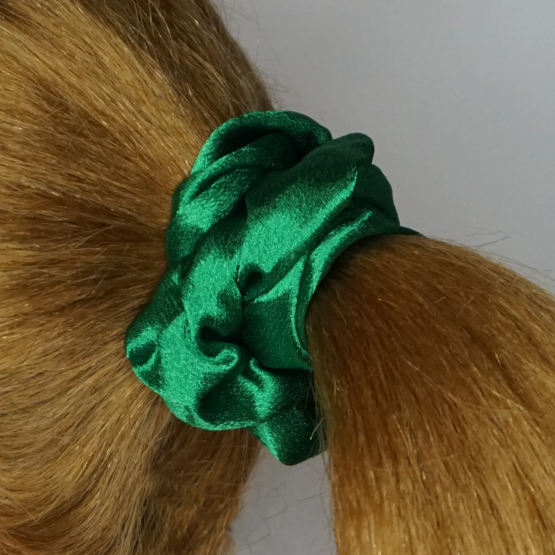 Amelia Beauty Products, Green Imitation Silk Scrunchies, 4.5in Diameter, Gentle on Hair, Strong Hold, No Snag, No Dents or Creases. 6 Pack