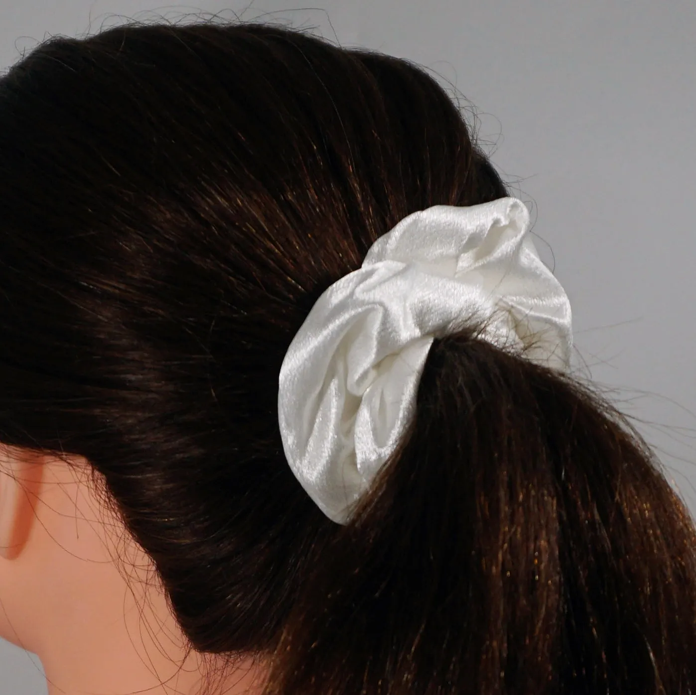 Amelia Beauty, White Imitation Silk Scrunchies, 4.5in Diameter, Gentle on Hair, Strong Hold, No Snag, No Dents or Creases. 6 Pack
