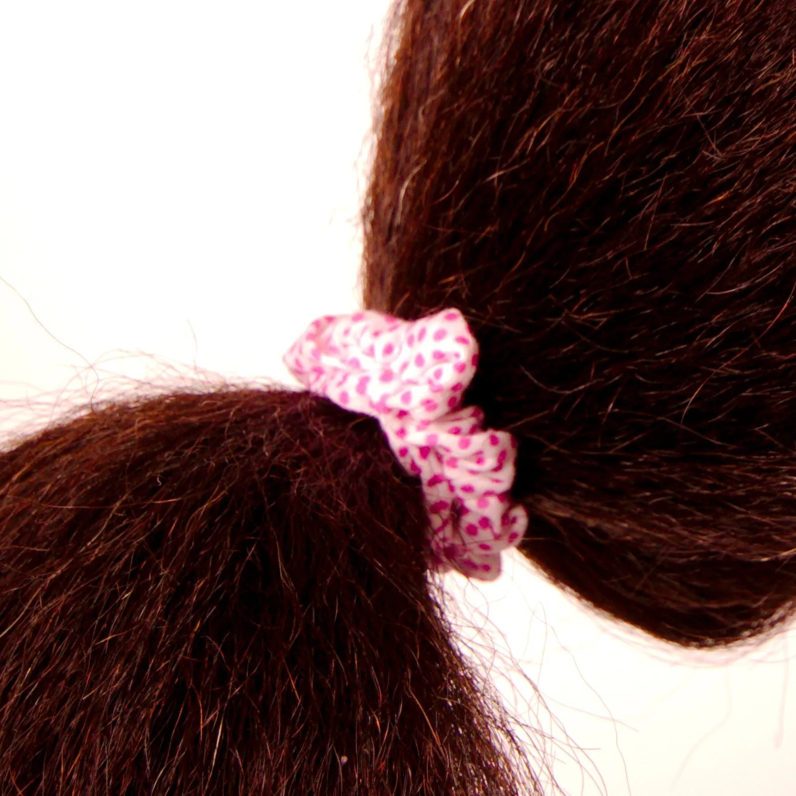 Amelia Beauty, White/Pink Dot Jersey Scrunchies, 2.25in Diameter, Gentle on Hair, Strong Hold, No Snag, No Dents or Creases. 12 Pack