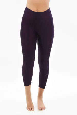 Black Oregon  Capri