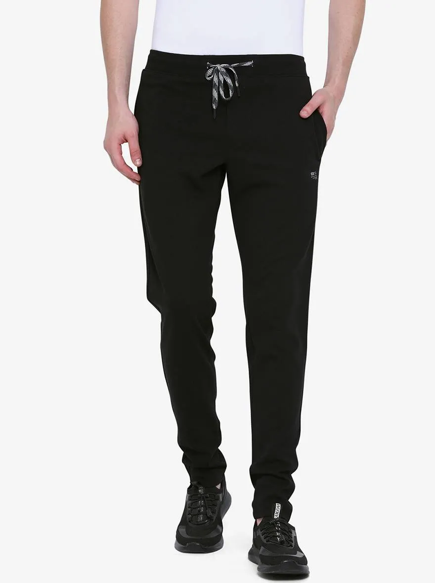 Black Solid Regular Fit Track Pant | JadeBlue