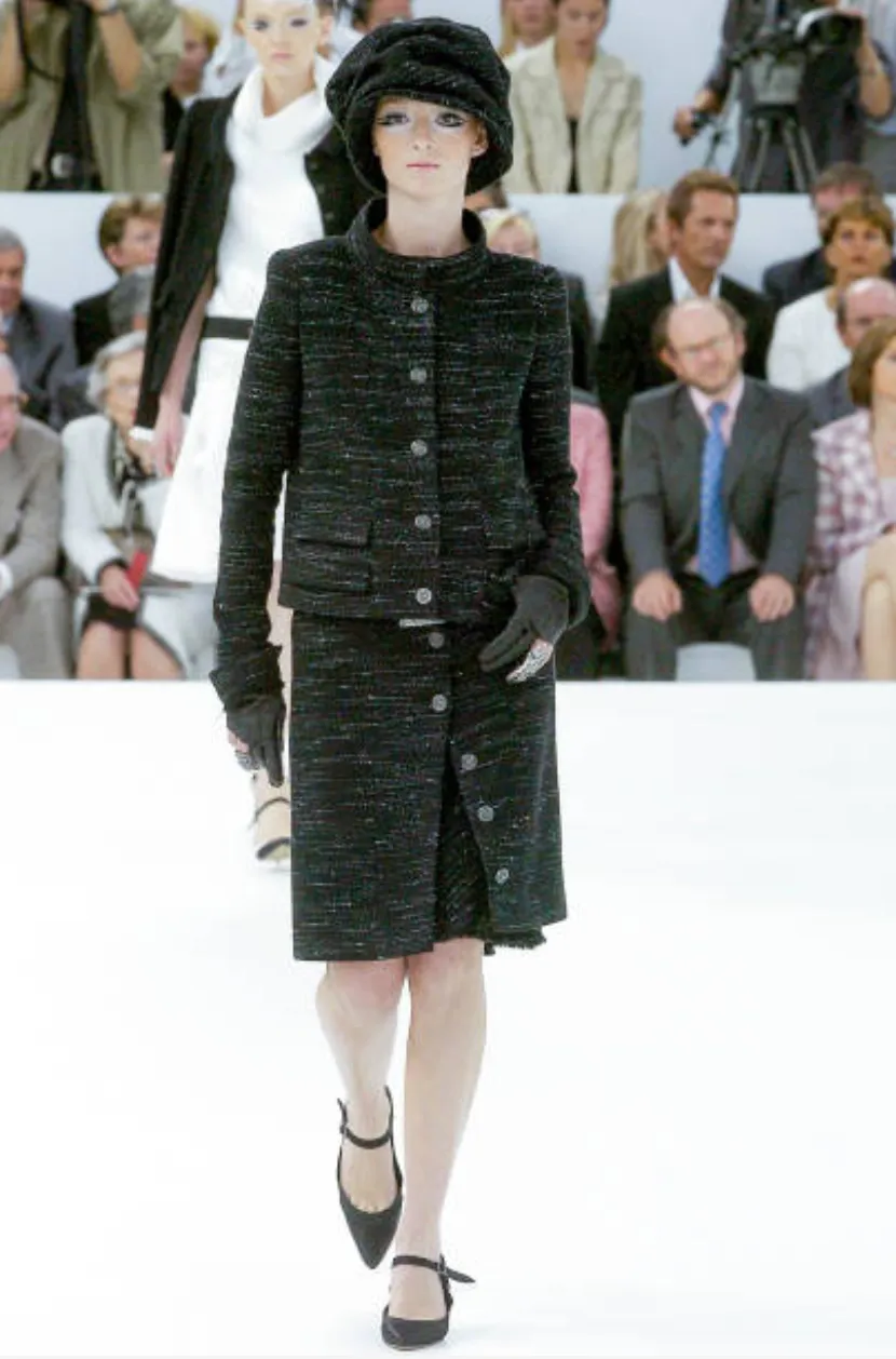 Chic Fall 2004 Chanel by Karl Lagerfeld Haute Couture Black & White Boucle Runway Dress & Jacket