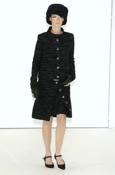 Chic Fall 2004 Chanel by Karl Lagerfeld Haute Couture Black & White Boucle Runway Dress & Jacket
