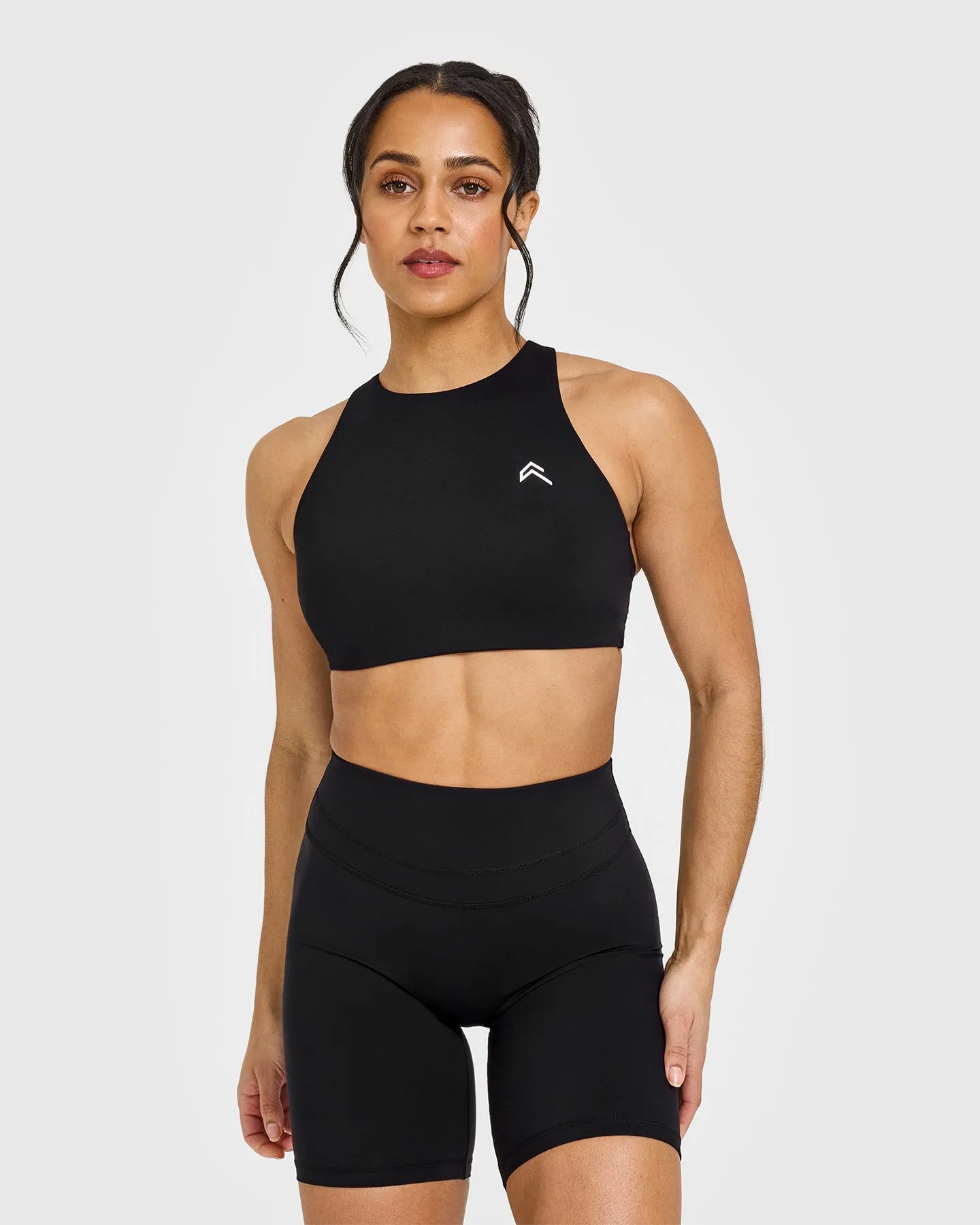 EasyLift™ High Neck Sports Bra | Black
