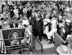 EISENHOWER Pitch Senators Yanks 56  2211