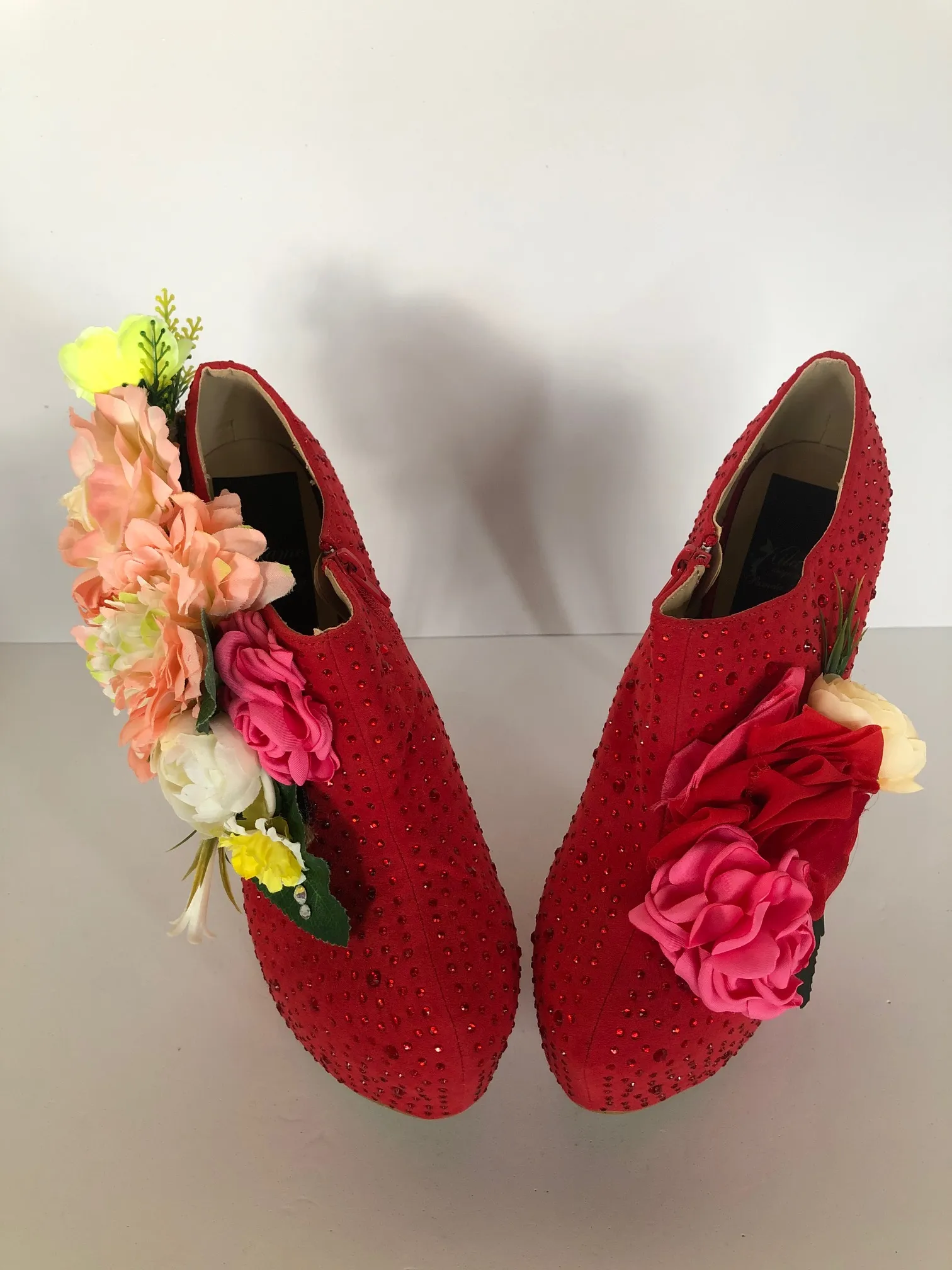 Flores Boots Size EU 39/ USA 9