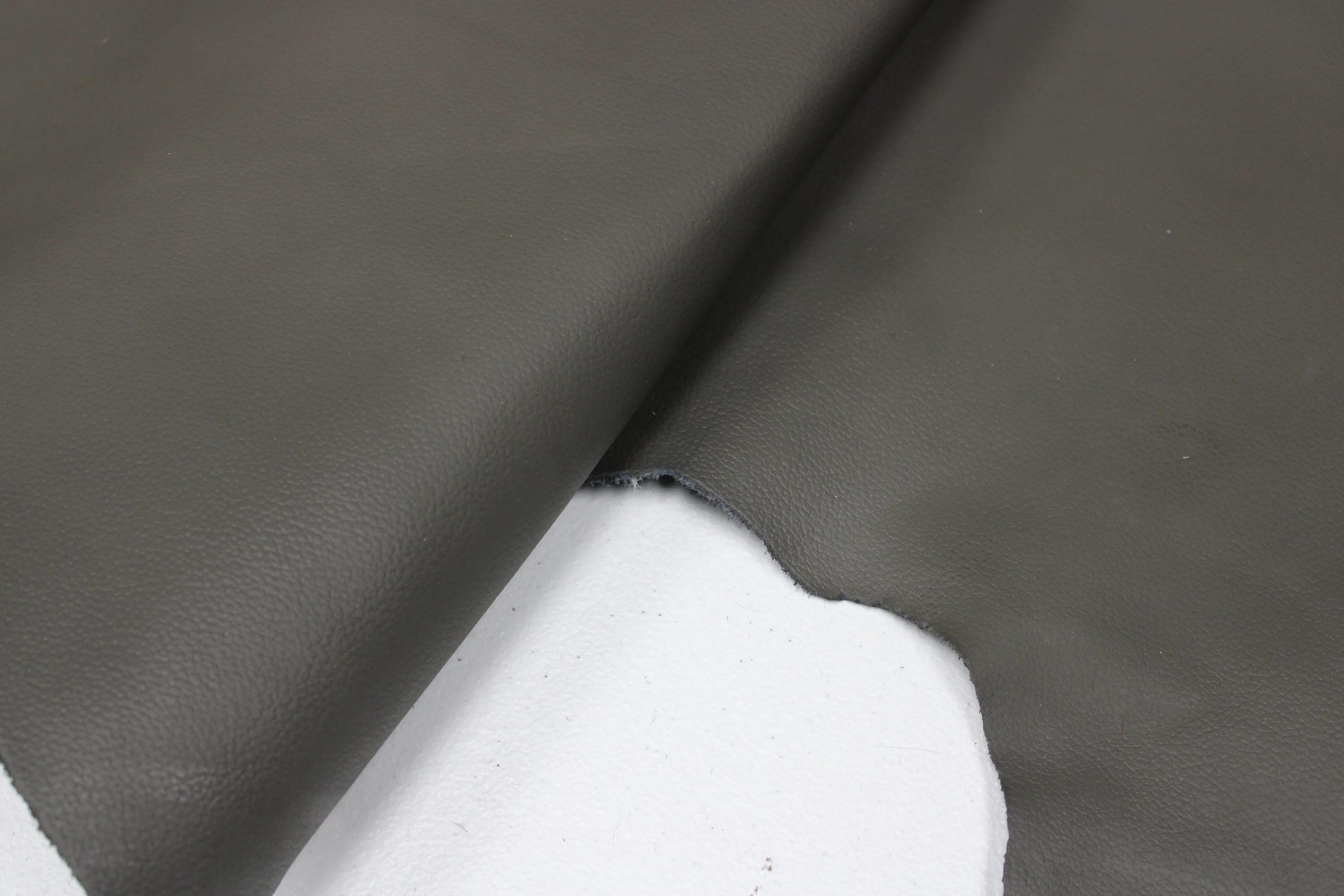 GRAY COWHIDE LEATHER -  Soft Natural Grain Gray Leather / 3.0 - 3.5 oz (1.0 to 1.2mm) - leather for crafts projects