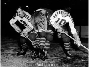 Hockey 1948 HIP CHECK  1581