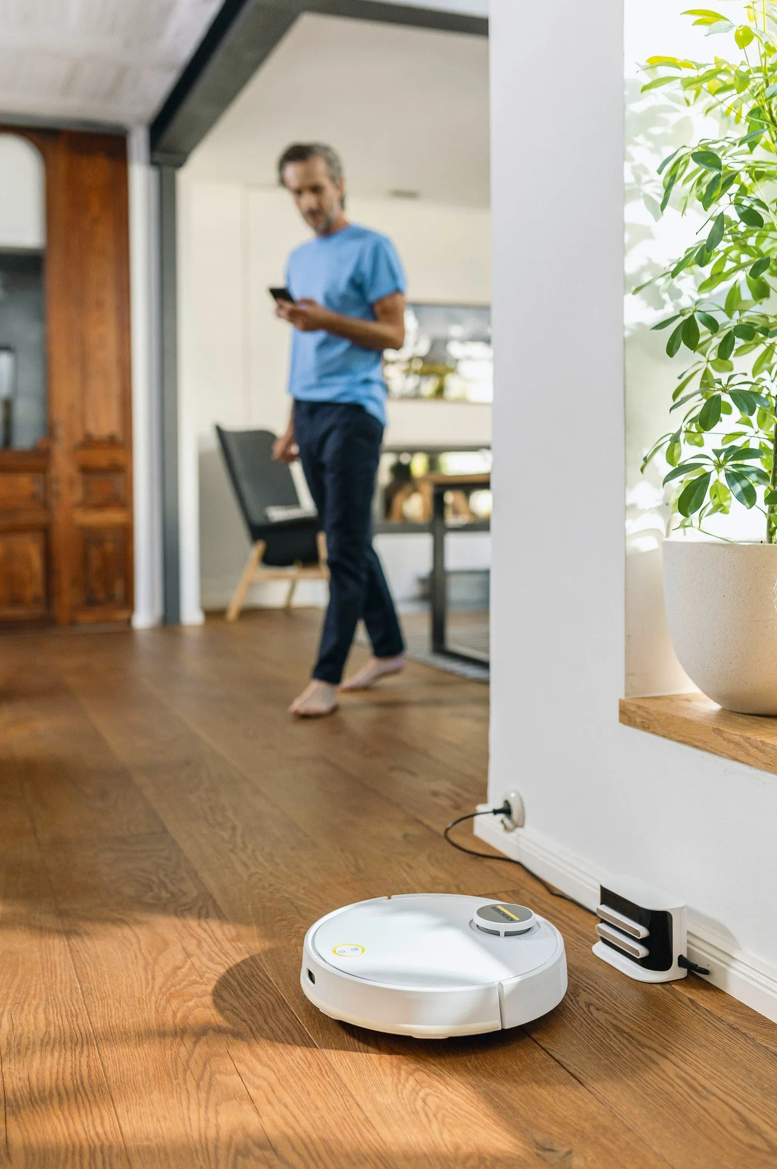 Karcher Robot RCV 3 Vacuum Cleaner With Wiping Function 1.269-620.0