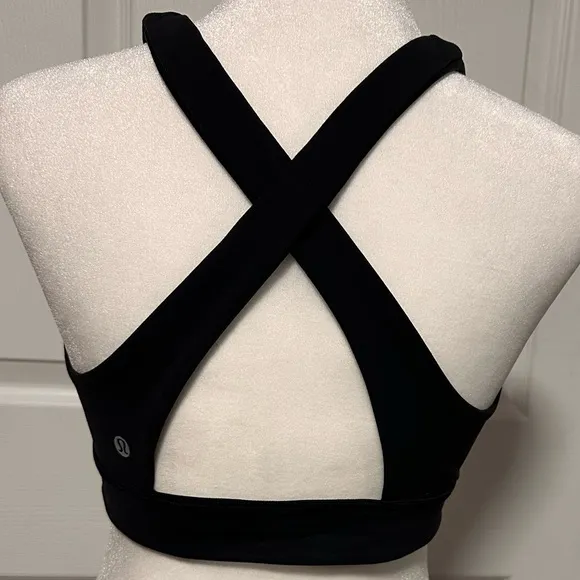 Lululemon Black Yoga sports Bra High Neck size 8
