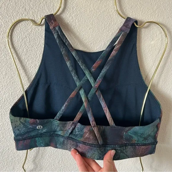 Lululemon High Neck Energy Sports Bra