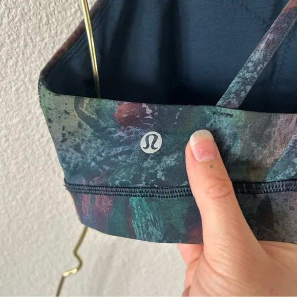 Lululemon High Neck Energy Sports Bra