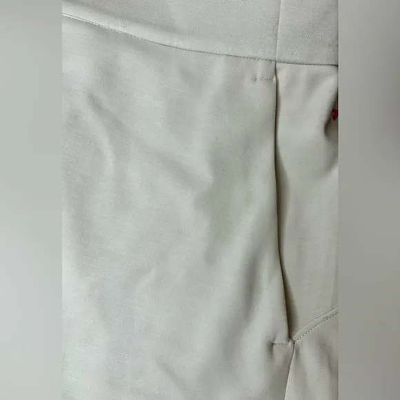 Lululemon Shorts 14 Softstreme Relaxed 4&quot; – Polished drapey White Opal Size 14