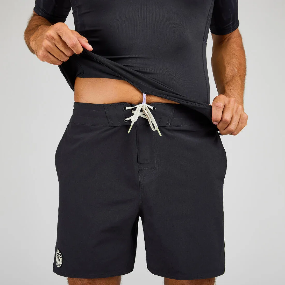 Men’s short-sleeved UV-protection surfing T-Shirt - 500 Black Beast