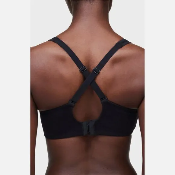 NEW $79 Chantelle [‎ 32DDDD ] Everyday High Support Underwire Sports Bra Black
