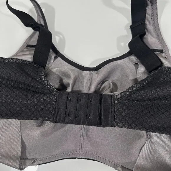 NEW $79 Chantelle [‎ 32DDDD ] Everyday High Support Underwire Sports Bra Black