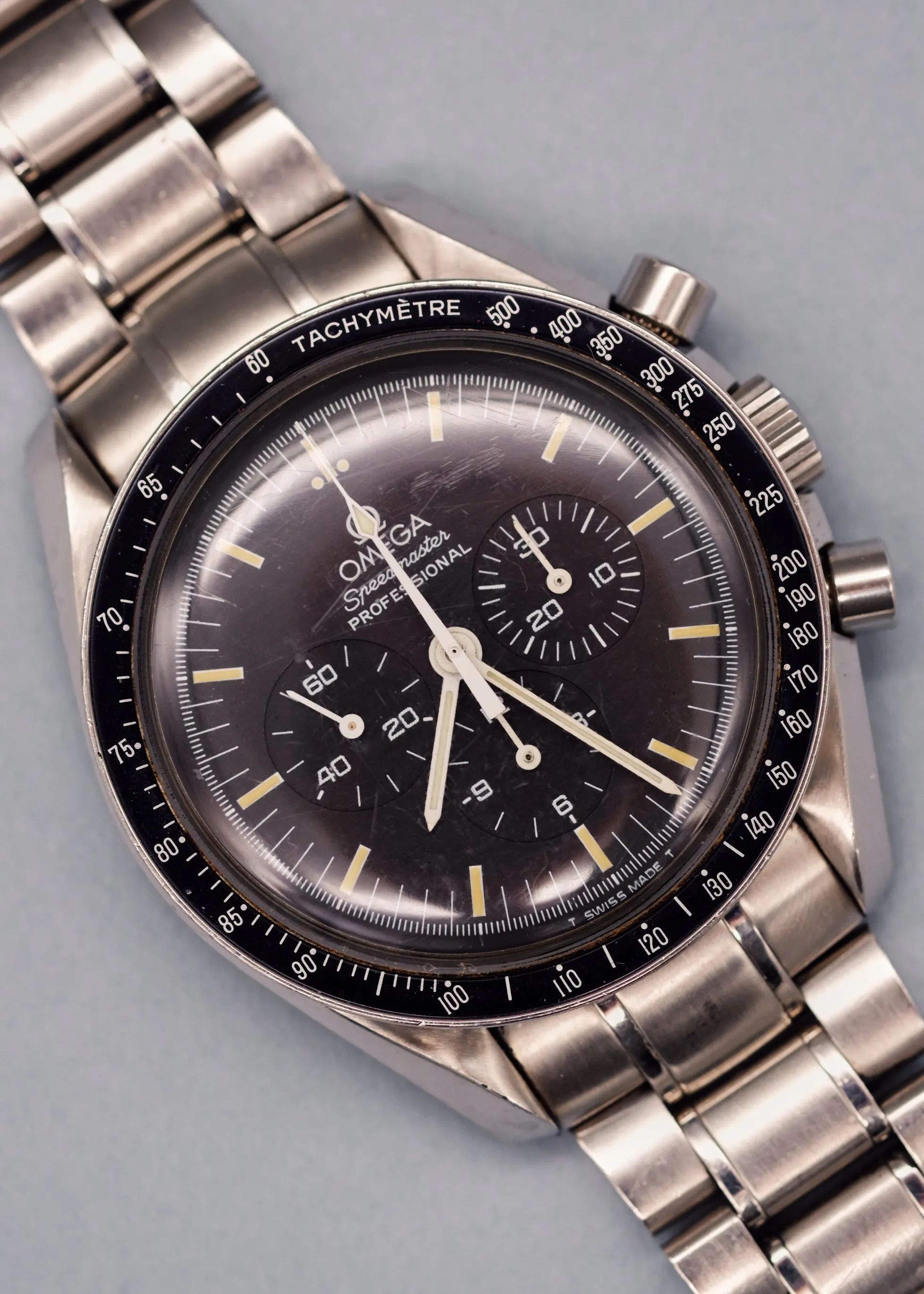 Omega Speedmaster Gilt Movement 3572.50 w/Card - 1996