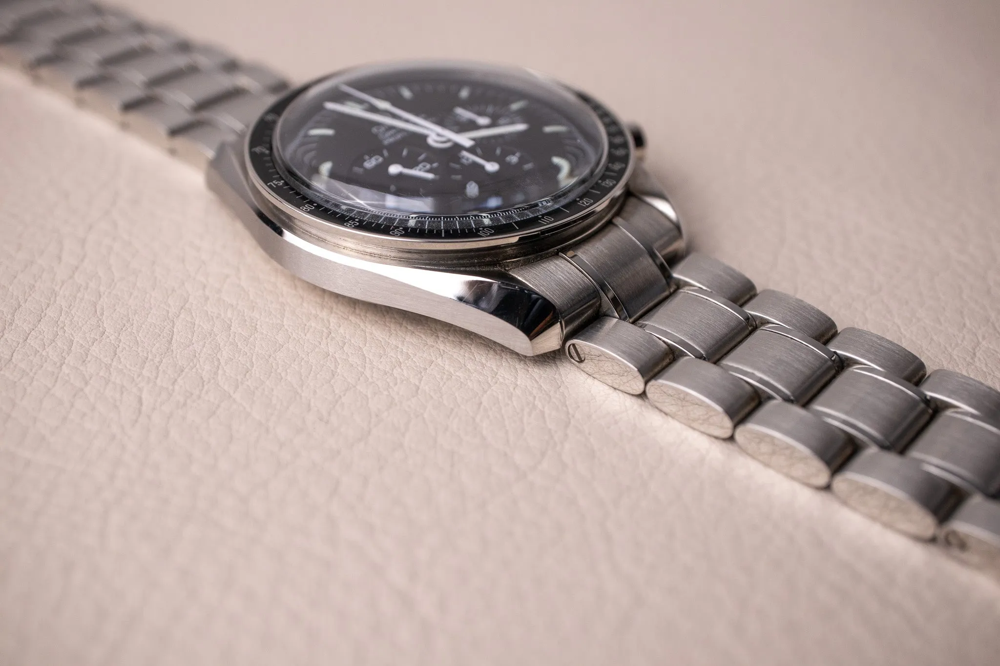 Omega Speedmaster Hesalite 311.30.42.30.01.005
