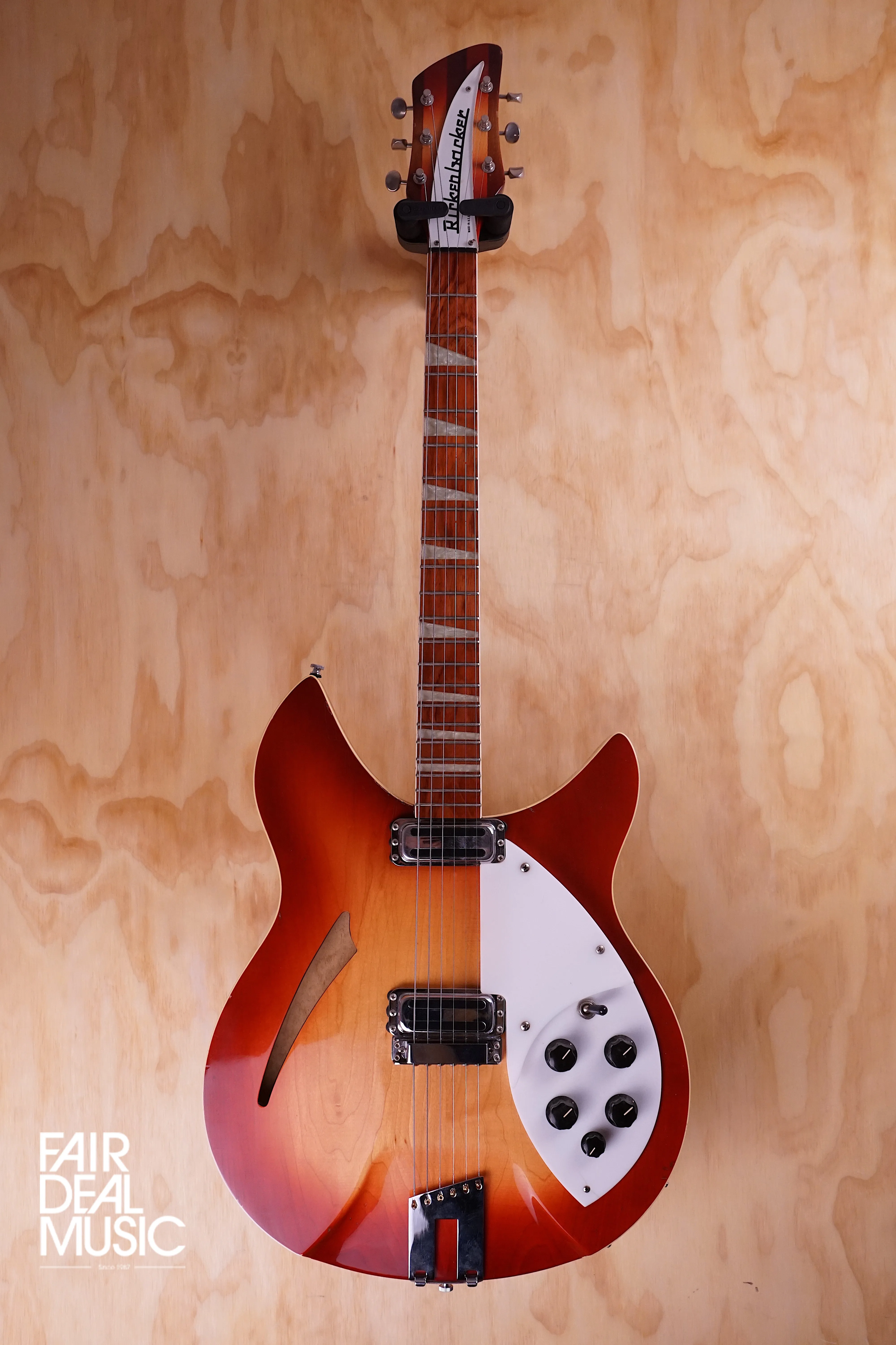 Rickenbacker V64/6 Fireglo 1992, USED