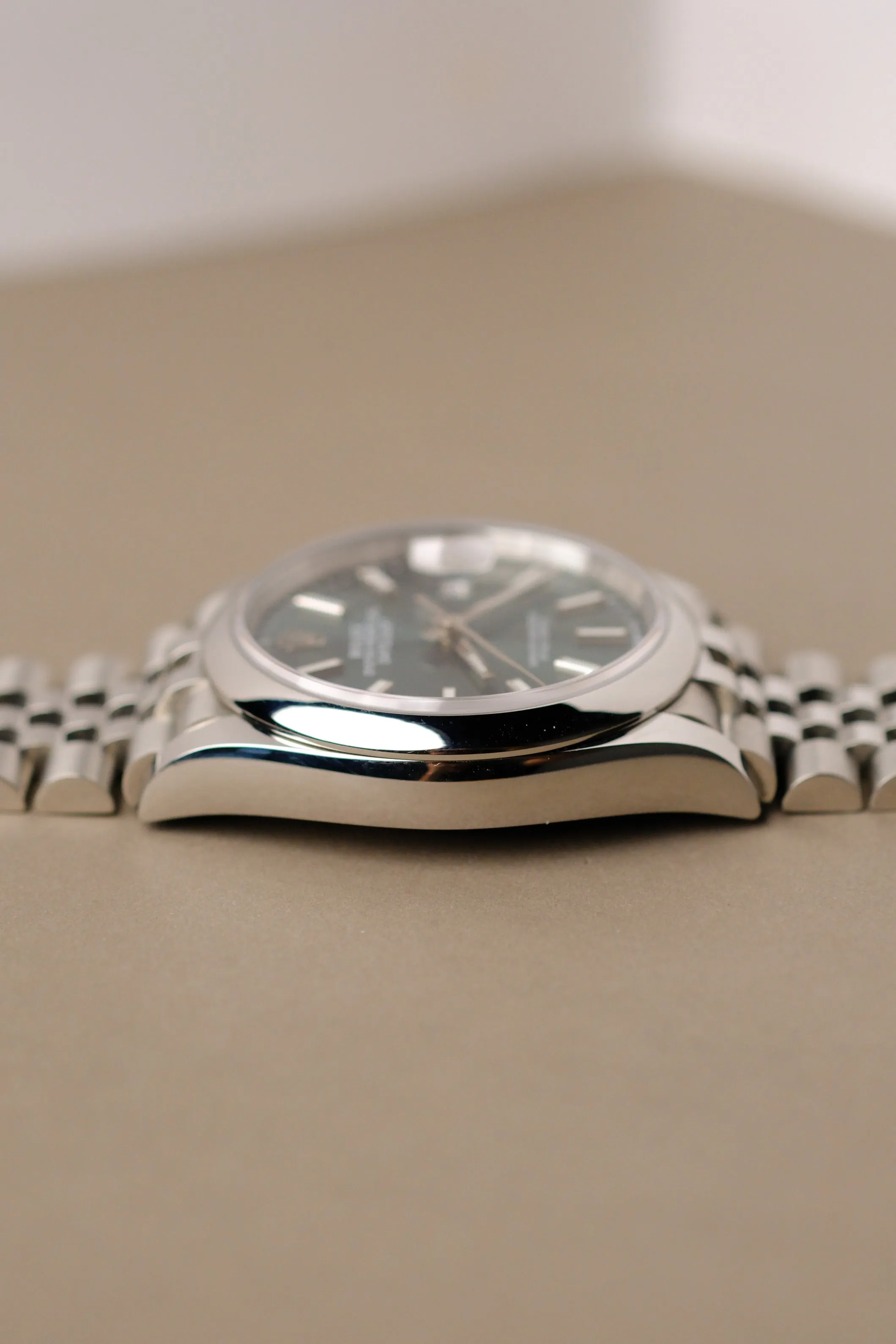 Rolex Datejust 126200 Mint Green Dial Complete - 2022