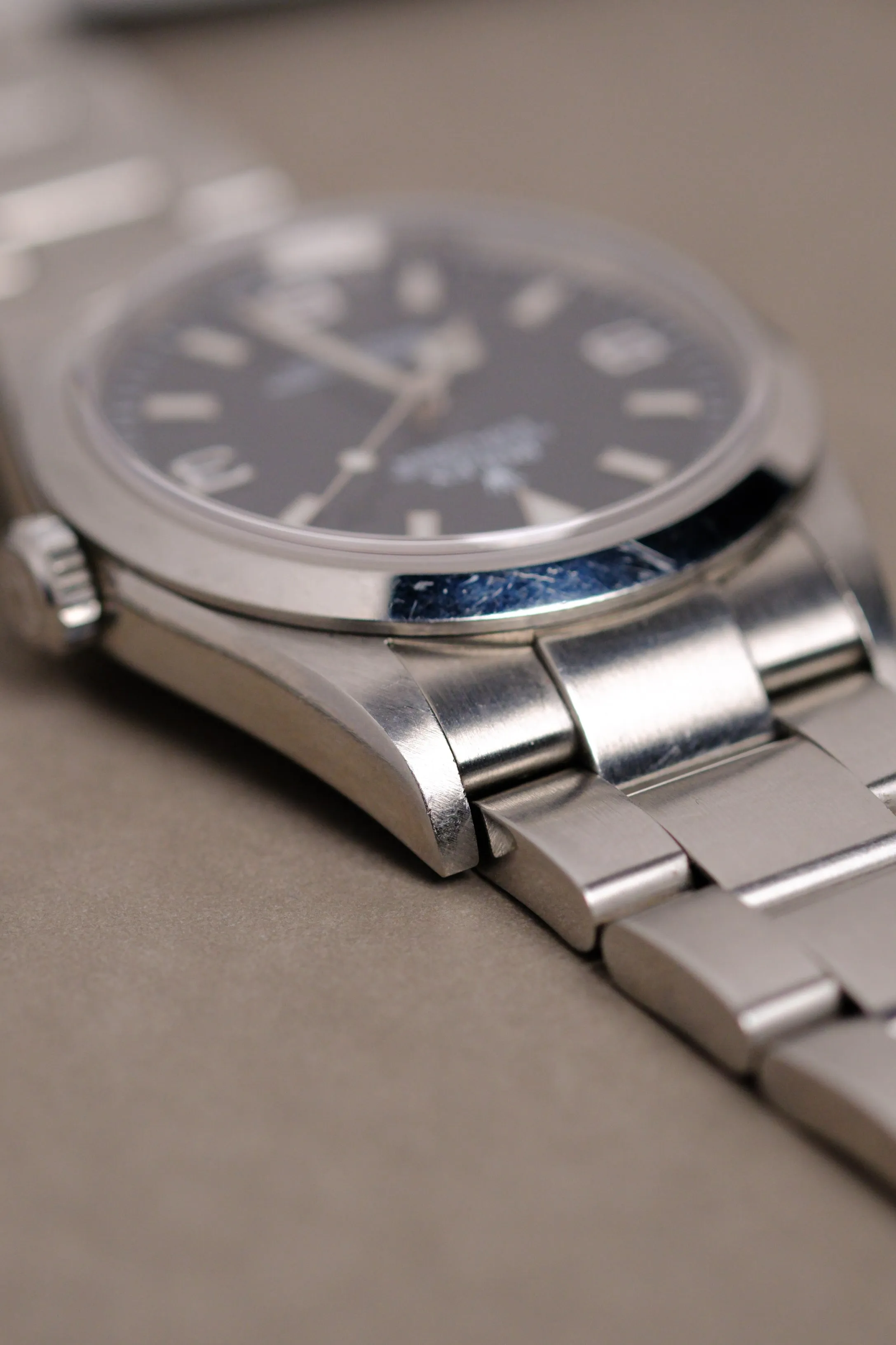 Rolex Explorer i 114270 'Engraved Rehaut' - 2008/9