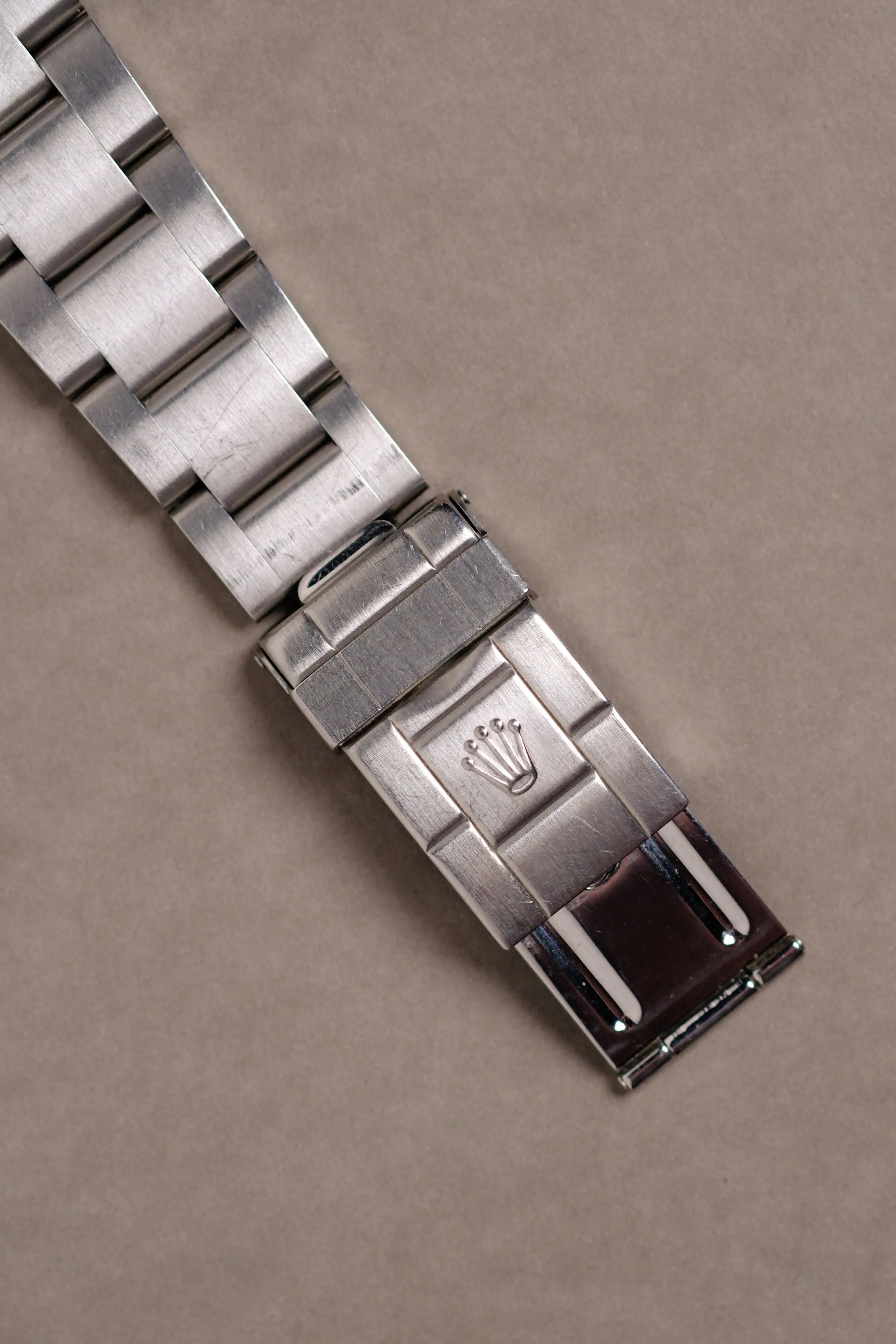Rolex Explorer i 114270 'Engraved Rehaut' - 2008/9