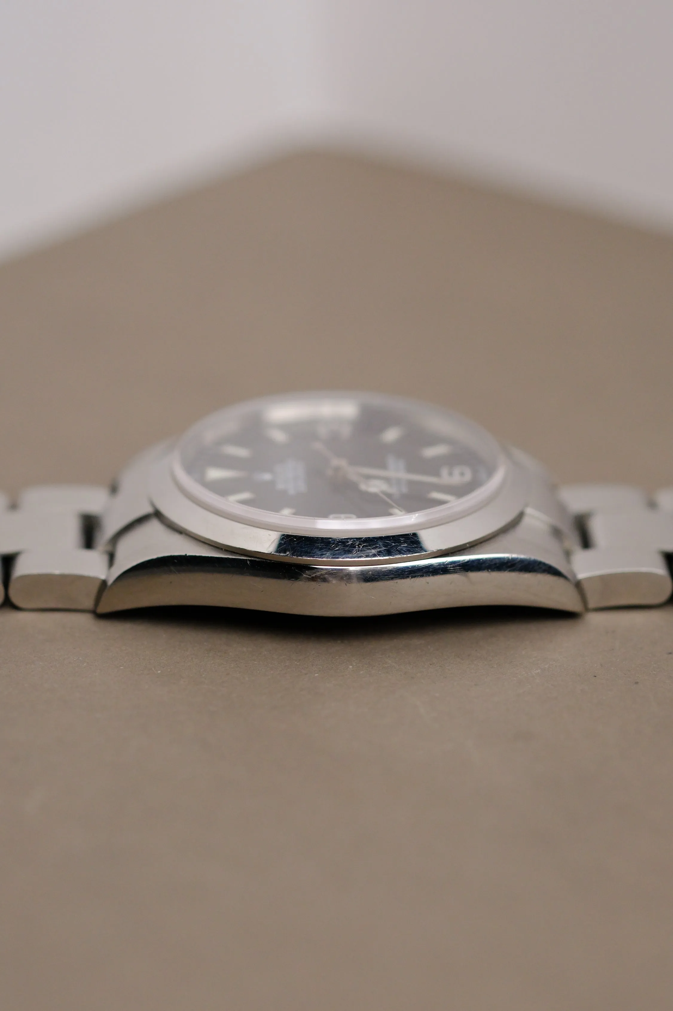 Rolex Explorer i 114270 w/ Hang Tag - 2003
