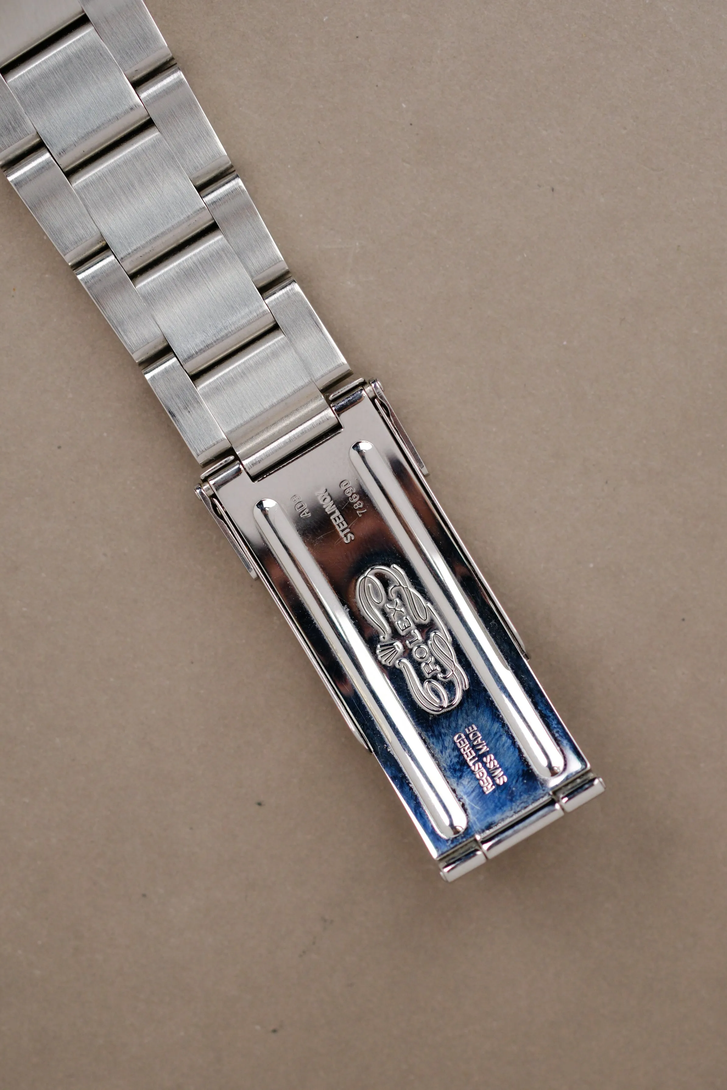 Rolex Explorer i 114270 w/ Hang Tag - 2003