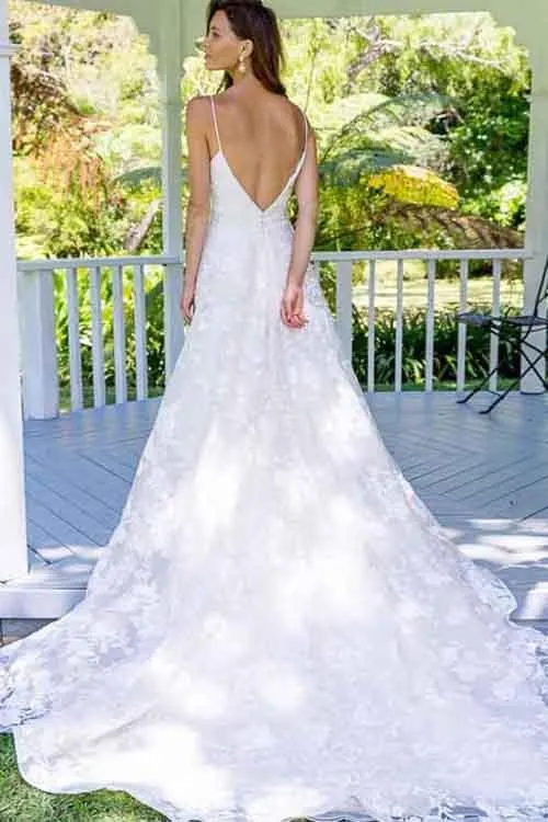 Roycebridal Fabulous White Spaghetti Straps A-Line Backless Lace Long Wedding Dresses, MW152
