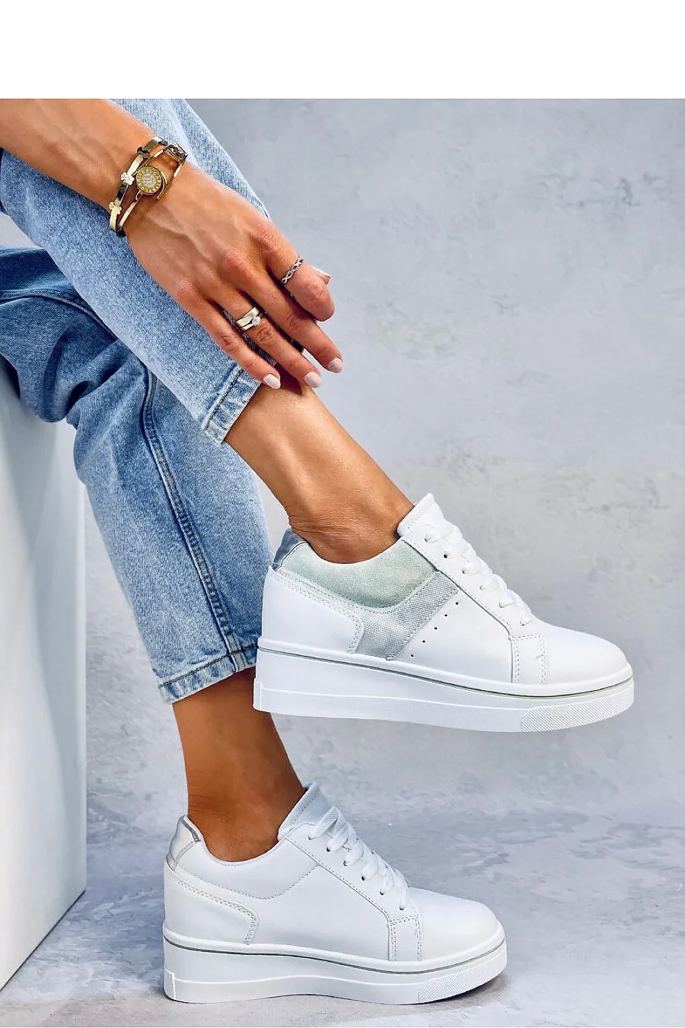 Sport Shoes