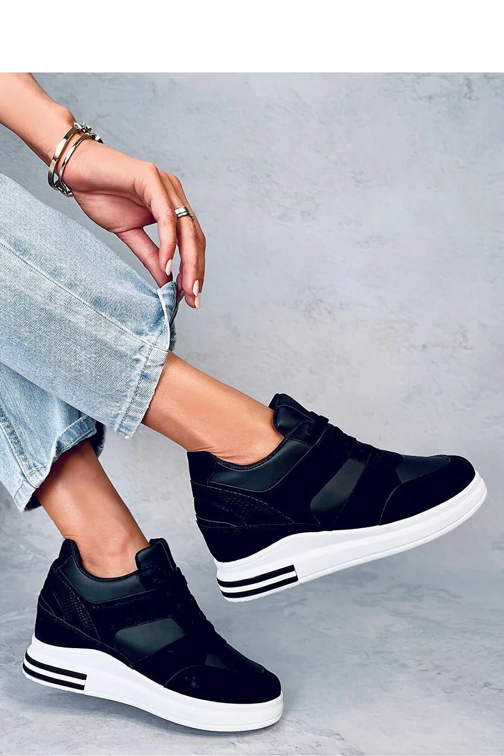 Sport Shoes