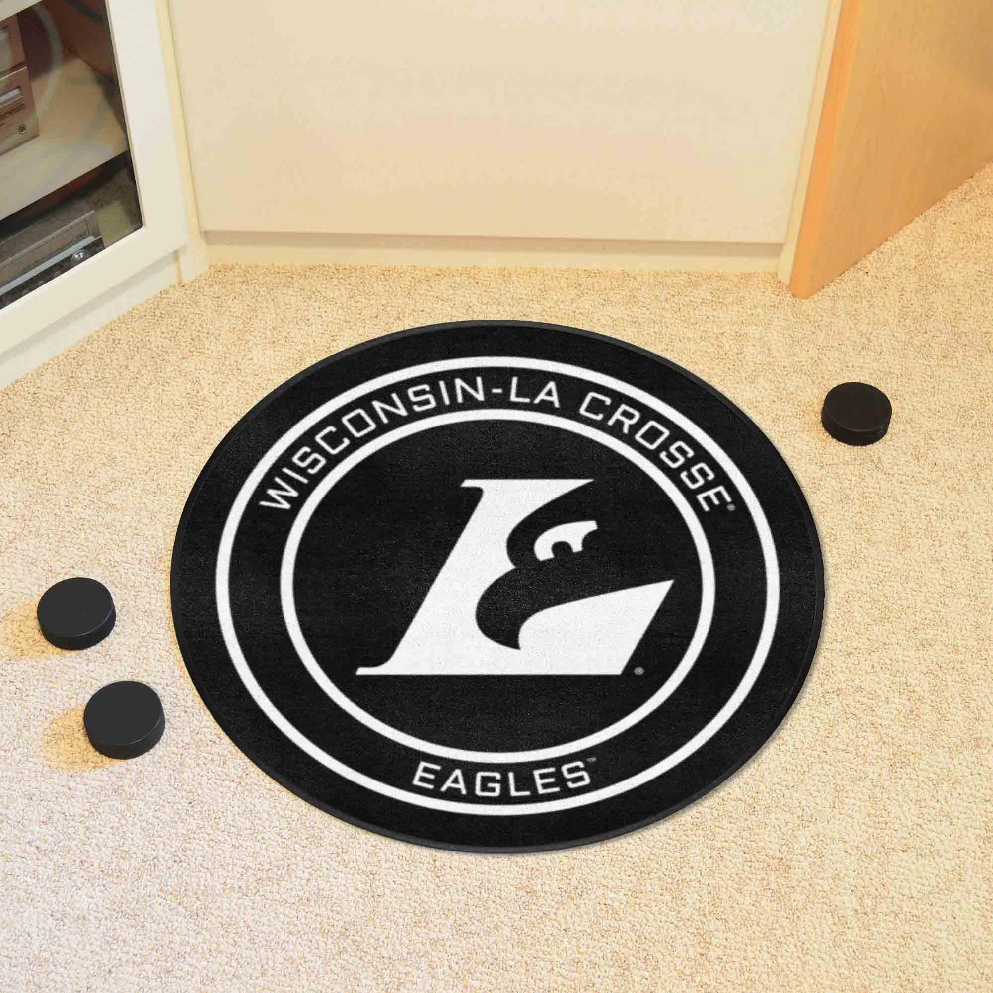 Univ of Wisconsin La Crosse Puck Mat