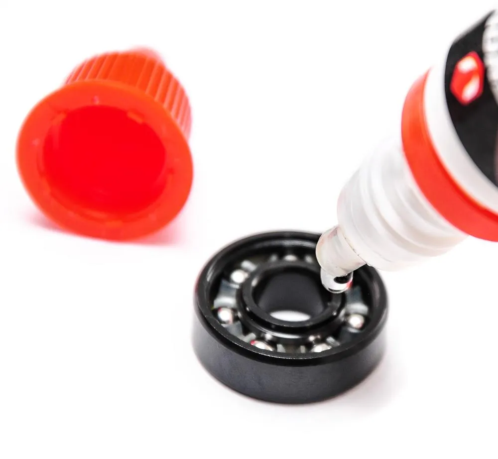 Venom Abec 9 Skateboard Bearings & Venom Bearing Lubricant Pack
