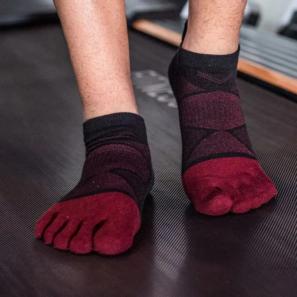 Warmth and Comfort for Winter: Cotton Five Toe Socks for Men's Soccer and Running