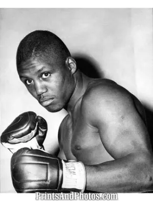 Welterweight JOHNNY SAXTON  1621