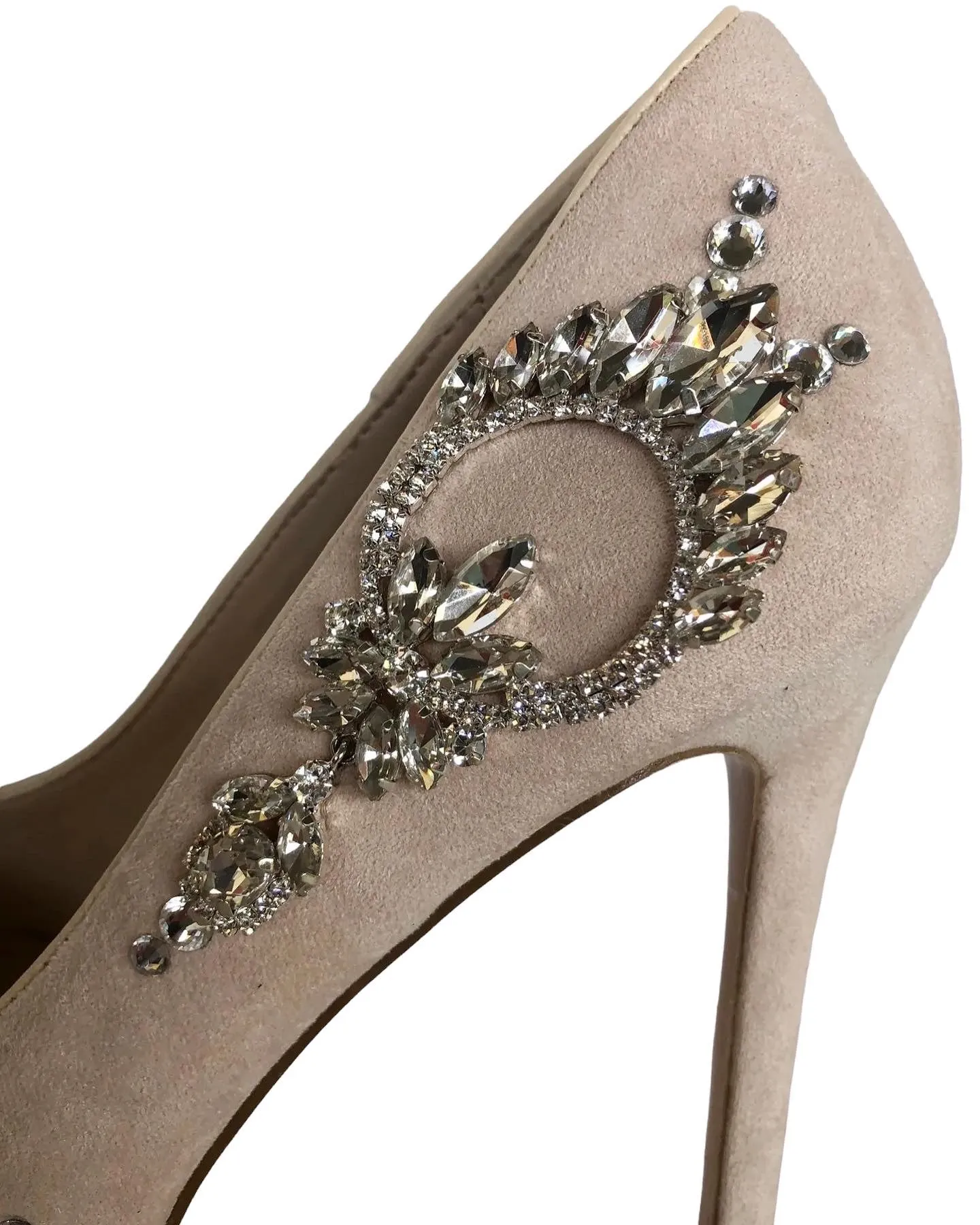 White Dream pump Size EU 40/ USA 10